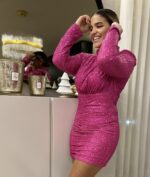 VESTIDO ROSA DE LANTEJOULAS DRAPEADO PONTO CHIC