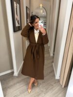 CASACO COM CINTO CASTANHO PONTO CHIC - Image 2