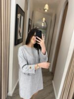 VESTIDO DE MALHA CINZA COM BOTÃO DOURADO PONTO CHIC - Image 5