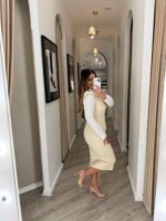 VESTIDO DE MALHA COM OMBREIRAS BEGE PONTO CHIC - Image 3