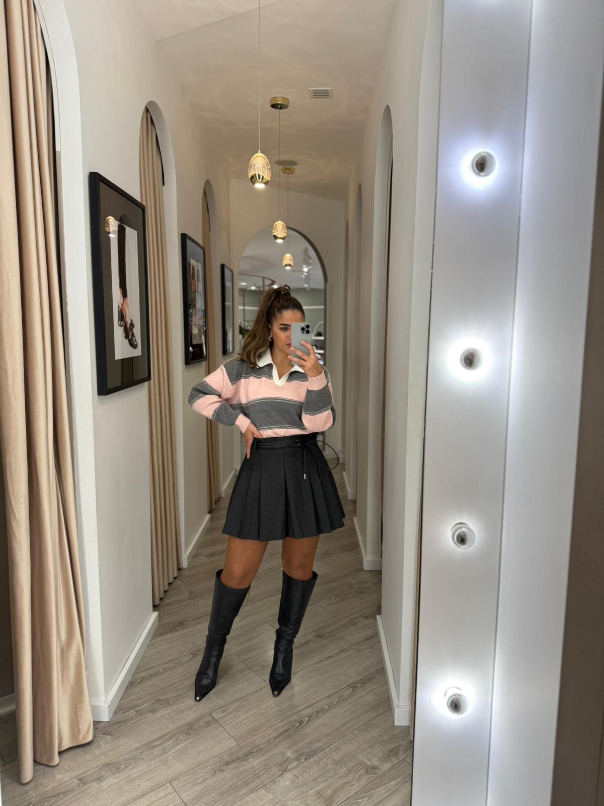 8b9f2707-fdf6-4bf8-aafd-623aac56f0fa SAIA PLISSADA CINZA COM CINTO ENTRANÇADO PONTO CHIC - Image 1