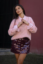 CAMISOLA DE MALHA ROSA COM DECOTE EM V E DETALHE BRILHANTE PONTO CHIC - Image 2