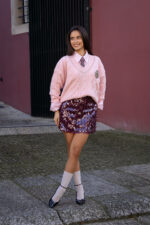 SAIA BORDO COM APLICAÇÃO DE LANTEJOULAS FLORAIS PONTO CHIC - Image 2