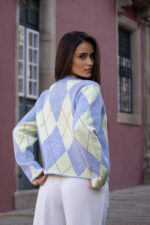 CASACO DE MALHA AZUL BEBÉ COM PADRÃO DE LOSANGOS PONTO CHIC - Image 5