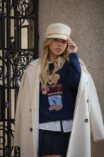 CHAPÉU CREME COM CORRENTE DOURADA RINASCIMENTO