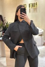 CONJUNTO CINZA COM BLAZER E CALÇA ALFAIATARIA PONTO CHIC - Image 3