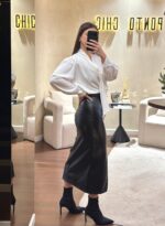 SAIA MIDI PRETA EFEITO PELE COM RACHA NA FRENTE PONTO CHIC - Image 3