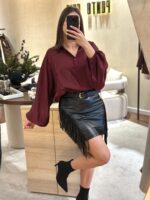 SAIA CURTA PRETA COM FRANJAS PONTO CHIC - Image 2