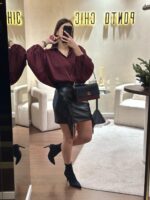 CAMISA BORDEAUX CURTA ACETINADA PONTO CHIC - Image 2