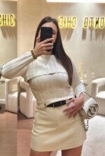 SAIA  BEGE EM TECIDO ESTRUTURADO PONTO CHIC