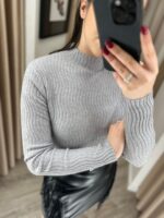 CAMISOLA DE MALHA COM APLICAÇÕES DE LANTEJOULAS CINZA PONTO CHIC - Image 4