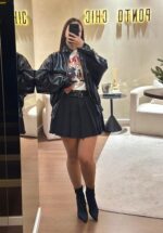 SAIA PLISSADA PRETA COM CINTO DUPLO PONTO CHIC - Image 3