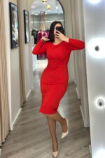 VESTIDO COM DRAPEADO E ARGOLA DECORATIVA VERMELHO PONTO CHIC - Image 2