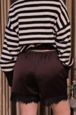 CAMISOLA DE MALHA ÀS RISCAS PRETA PONTO CHIC - Image 4