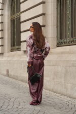 CAMISOLA DE LANTEJOULAS BORDEAUX SAHOCO - Image 5