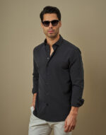 CAMISA RELAXED FIT PRETA ZOLF