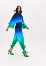 BLUSA DEGRADÉ COM MANGAS FLUIDAS LANÇA PERFUME