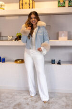 CASACO AZUL CLARO COM PÊLO PONTO CHIC - Image 5