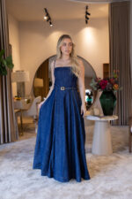 VESTIDO JEANS COM ALÇAS E CINTO LANÇA PERFUME