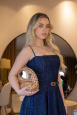 VESTIDO JEANS COM ALÇAS E CINTO LANÇA PERFUME - Image 4