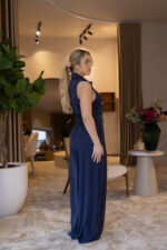 MACACÃO AZUL MARINHO SEM MANGAS COM CINTO LANÇA PERFUME - Image 4