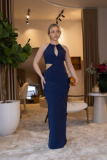 VESTIDO COMPRIDO AZUL MARINHO COM RECORTE LATERAL LANÇA PERFUMKE