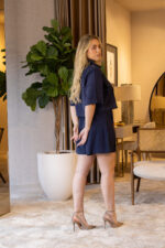 BERMUDA AZUL MARINHO COM CINTURA ELÁSTICA E CINTO LANÇA PERFUME - Image 3