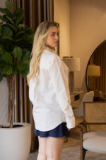 CAMISA BRANCA COM LOGÓTIPO BORDADO LANÇA PERFUME - Image 3