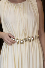 VESTIDO COMPRIDO COM APLICAÇÃO DOURADAS LANÇA PERFUME - Image 5