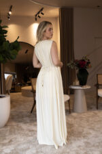 VESTIDO COMPRIDO COM APLICAÇÃO DOURADAS LANÇA PERFUME - Image 3