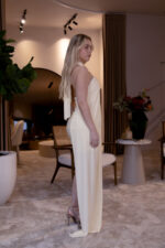 VESTIDO CURTO COM SOBREPOSIÇÃO LANÇA PERFUME - Image 3