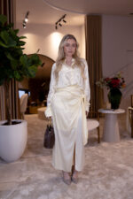 CAMISA ALONGADA ACETINADA LANÇA PERFUME - Image 2