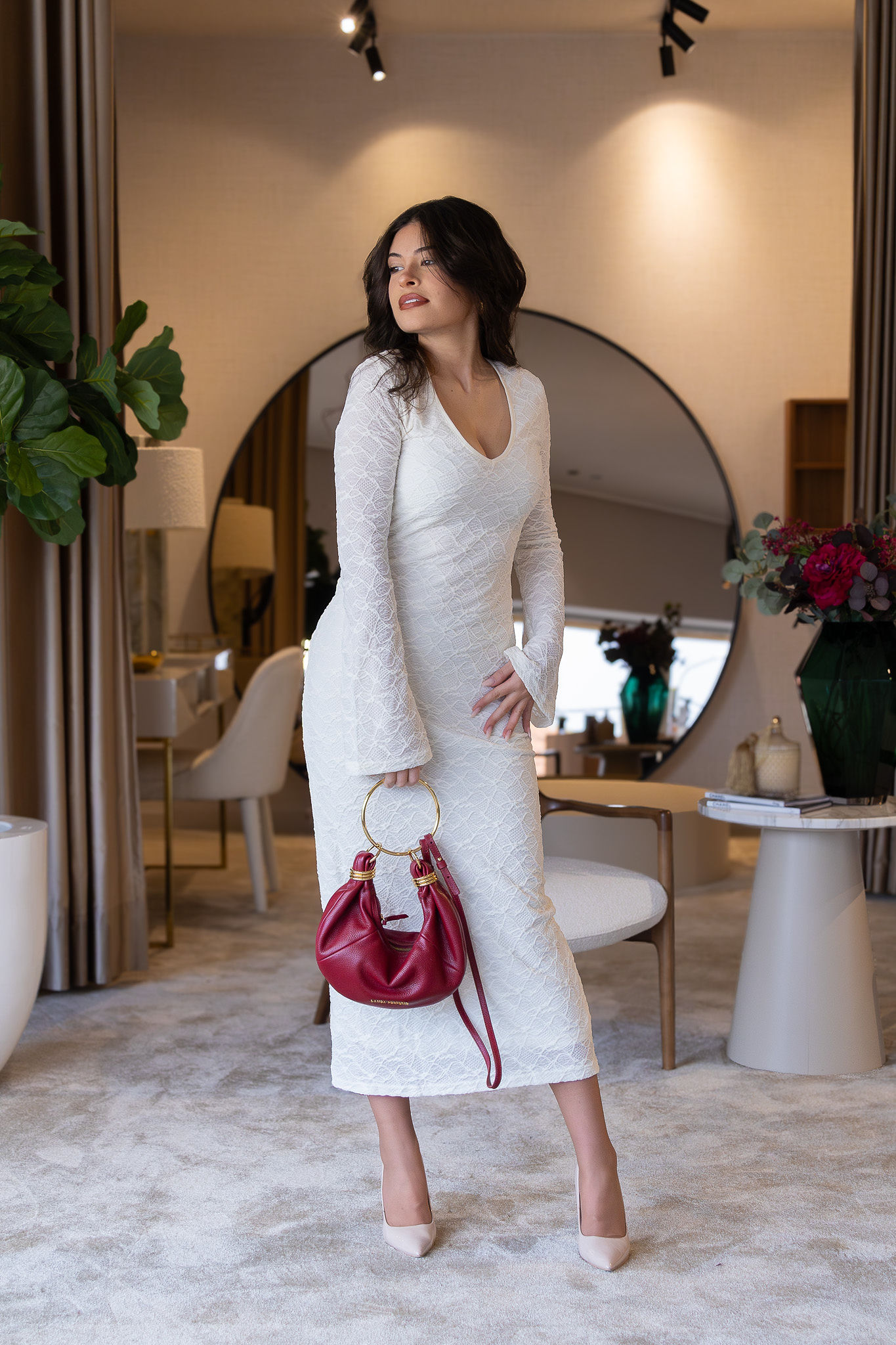 IMG_1994 VESTIDO MIDI CRU TEXTURIZADO COM DECOTE EM V PONTO CHIC - Image 1