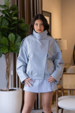 CASACO AZUL EM ECOPELE PONTO CHIC - Image 5