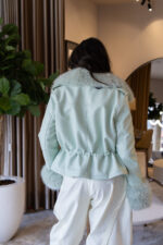 CASACO VERDE ÁGUA EM PELO REMOVÍVEL COM CINTURA AJUSTÁVEL PONTO CHIC - Image 6