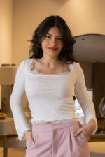 CAMISOLA CRU COM RENDA E DECOTE QUADRADO PONTO CHIC - Image 2