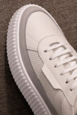 SAPATILHAS BRANCAS E CINZA PERFURADAS ANTONY MORATO - Image 4