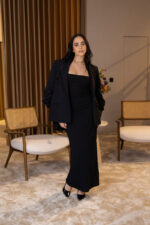 VESTIDO MIDII PRETO COM ALÇAS PONTO CHIC - Image 3