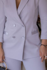 BLAZER CINZA CLARO DE CORTE ELEGANTE IMPERIAL - Image 4