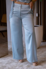 CALÇA  AZUL DE CINTURA SUBIDA COM CORTE RETO IMPERIAL - Image 2