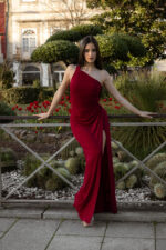 VESTIDO COMPRIDO BORDÔ ASSIMÉTRICO COM DRAPEADO PONTO CHIC