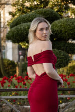 VESTIDO VERMELHO COM DRAPEADO CENTRAL E COSTAS ABERTAS PONTO CHIC - Image 4