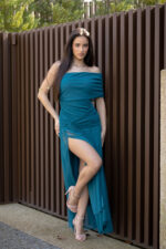 VESTIDO AZUL COM DETALHE ENCAIXADO NA CINTURA PONTO CHIC