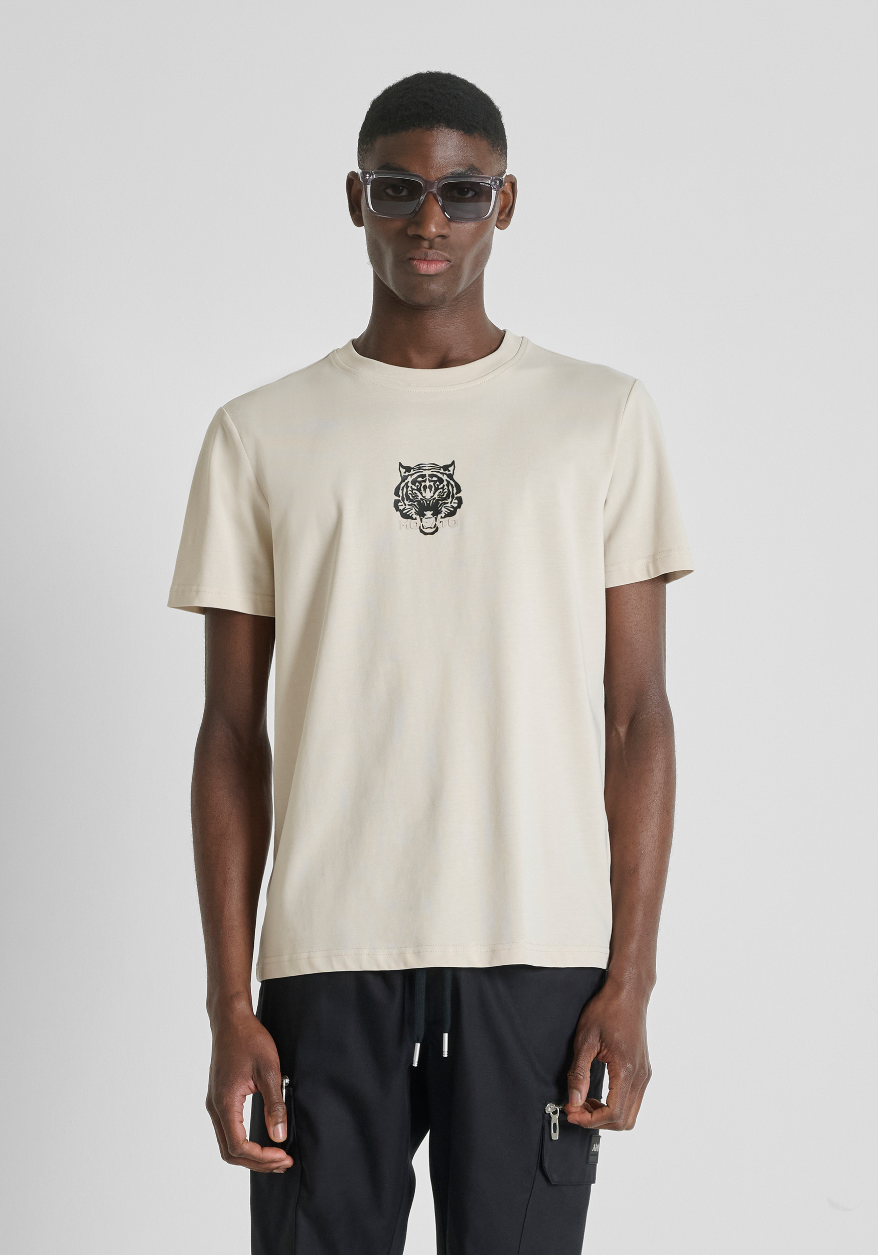MMKS02608-FA100258-1016_02 T-SHIRT BEGE LOGO TIGRE ANTONY MORATO - Image 1