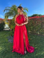 VESTIDO LONGO VERMELHO ACETINADO HALTER COM ATADO NO PESCOÇO PONTO CHIC