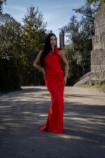 VESTIDO VERMELHO LONGO COM FOLHOS ASSIMÉTRICOS PONTO CHIC - Image 4