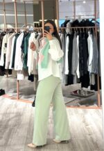 CAMISA BRANCA CRUZADA NA FRENTE E OMBREIRAS PONTO CHIC - Image 4