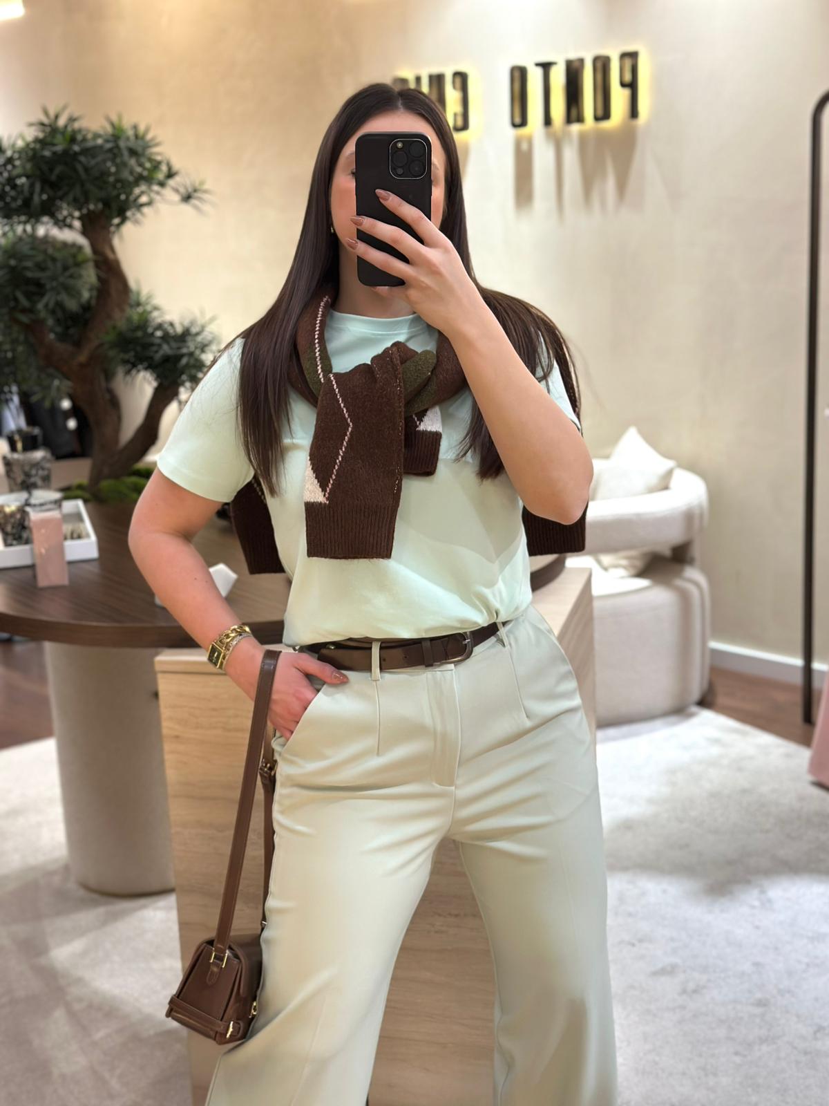 WhatsApp Image 2026-01-21 at 18.11.03 (1) T-SHIRT VERDE MENTA PONTO CHIC - Image 1