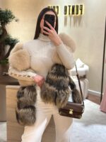 CAMISOLA CANELADA COM GOLA ALTA E DETALHE NAS MANGAS PONTO CHIC