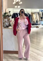 CAMISA RISCAS ROSA COM APLICAÇÕES EM LANTEJOULAS PONTO CHIC - Image 3